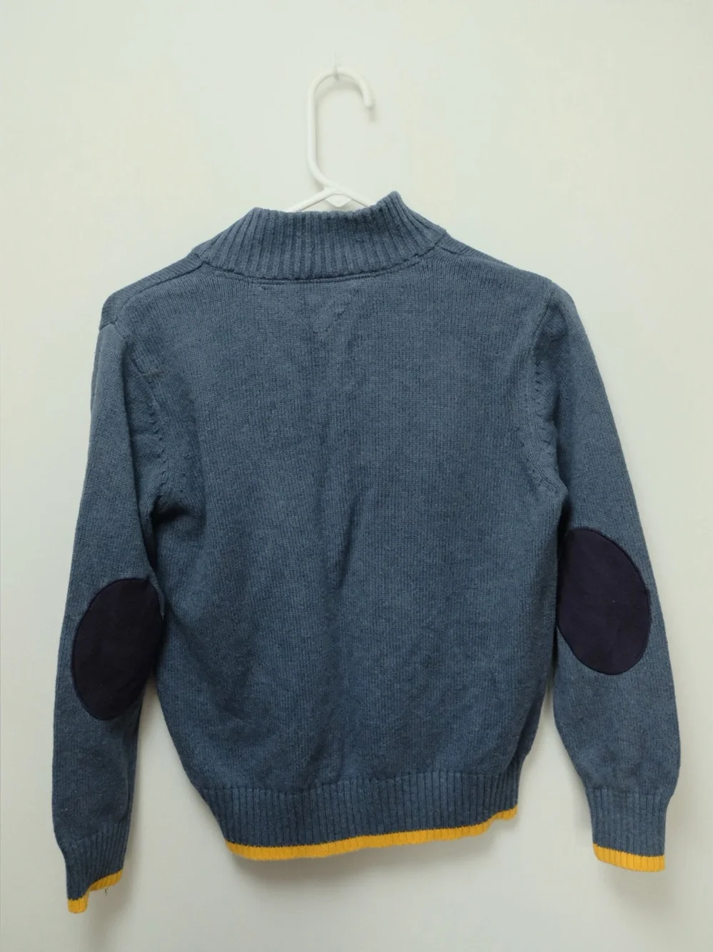 Sweater - Picture 3 of 3